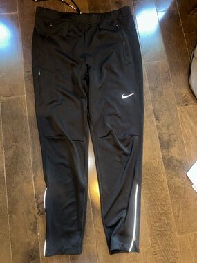 Nike joggers